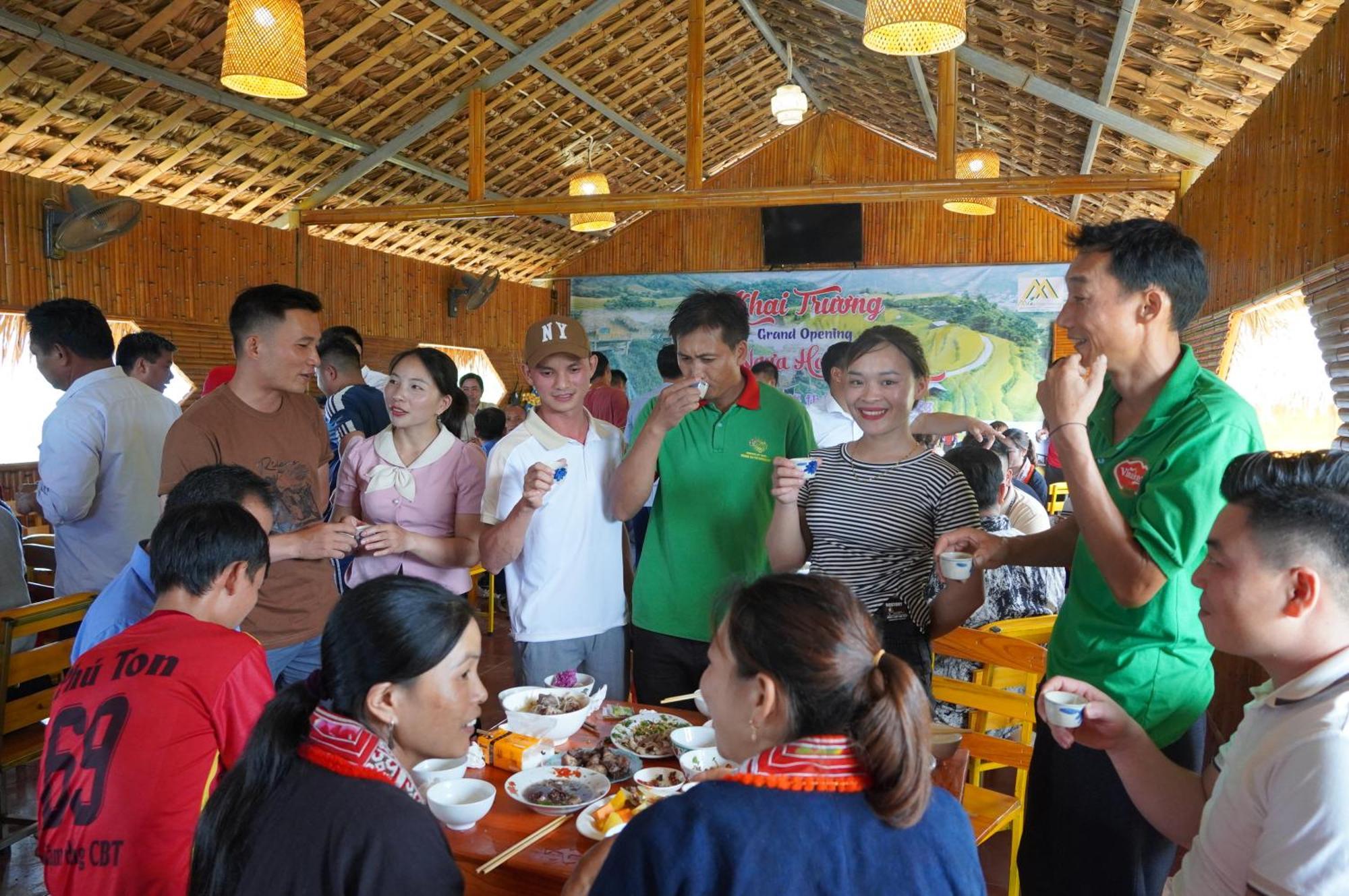Hoang Su Phi - Mong Ngua Homestay Hà Giang Ngoại thất bức ảnh